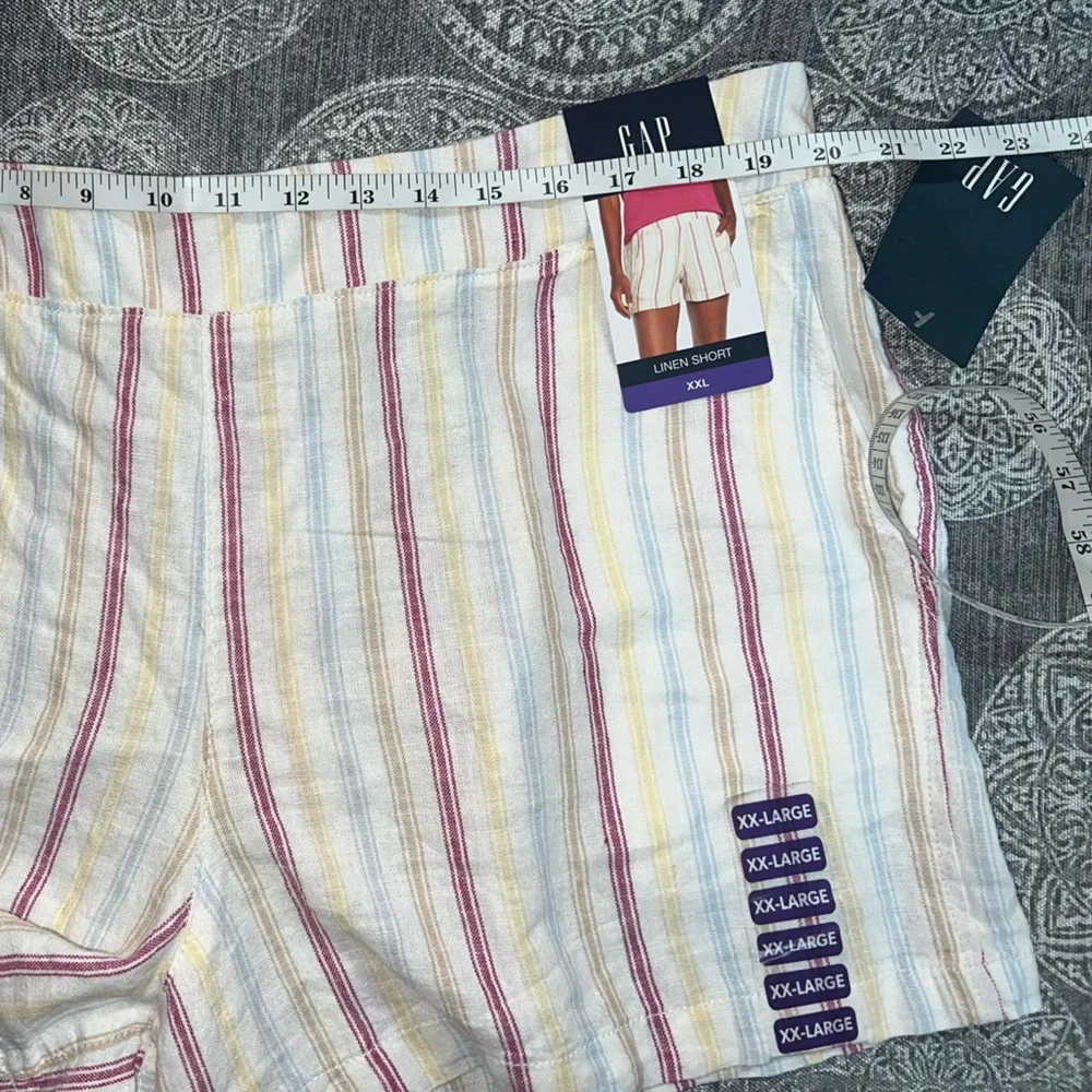 NWT Gap Ladies Linen Lightweight Breathable Pull On Elastic Waistband Short